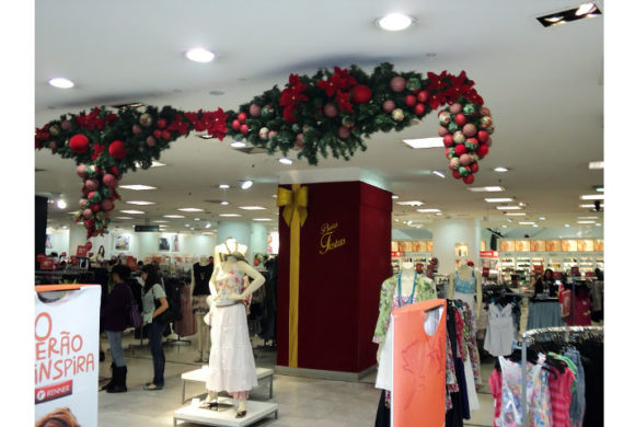 Ambientação de Natal – Lojas Renner